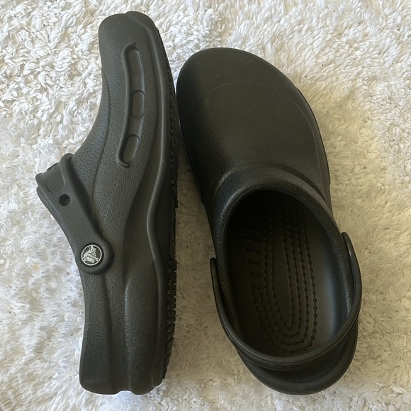 Crocs - Picture 2 of 3